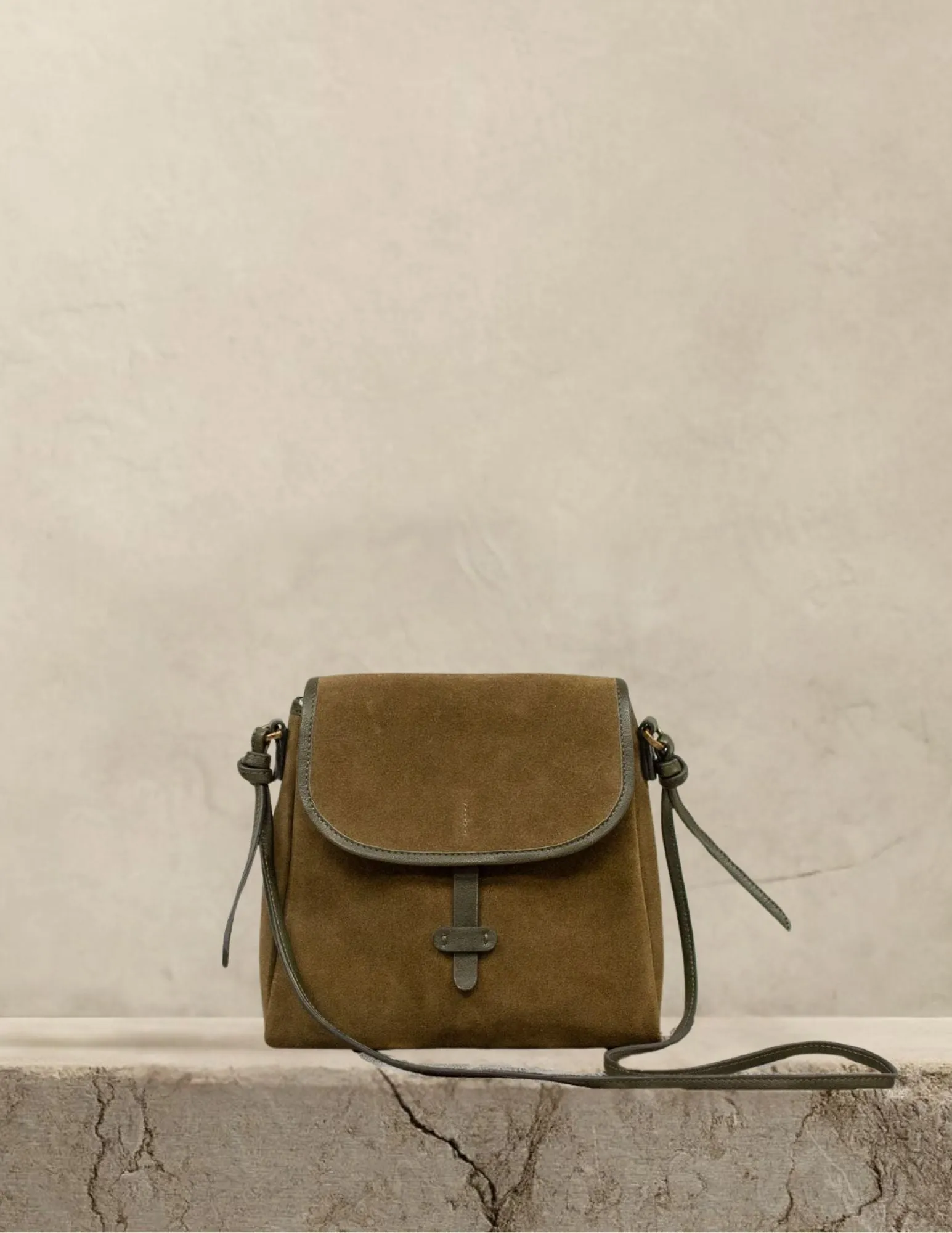 Freja Bag Olive Suede